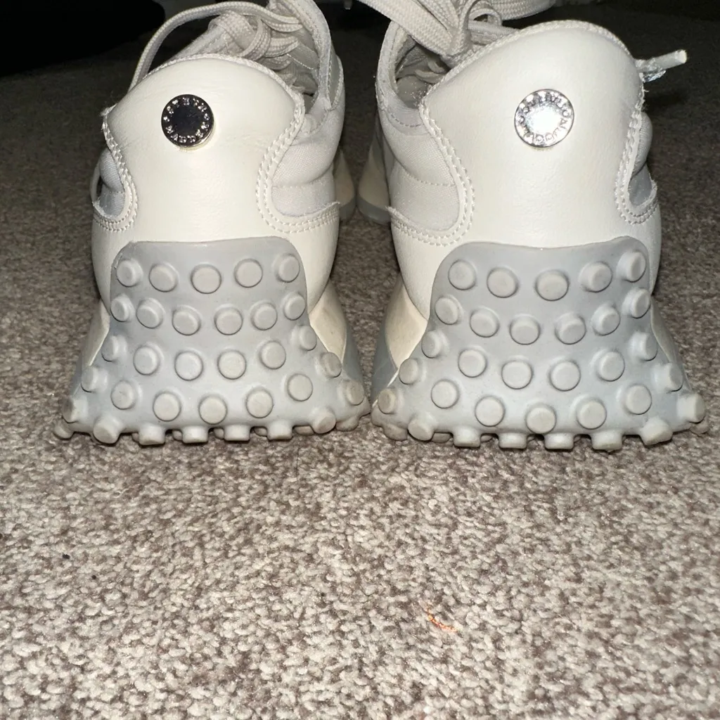 Steve Madden Off-White Sneakers - Image 6