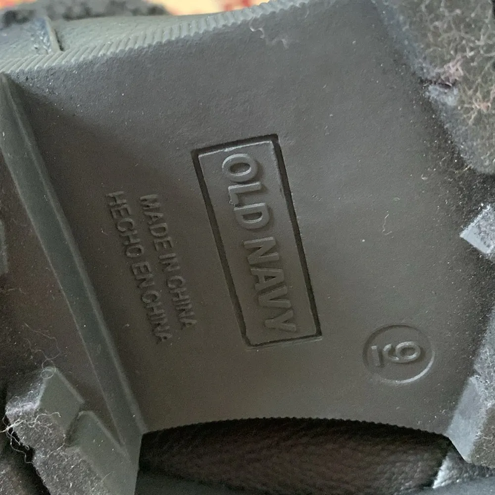 Old Navy Faux Leather Boots (Sz 9) Black Lace Up Faux Sherpa NWT - Image 8