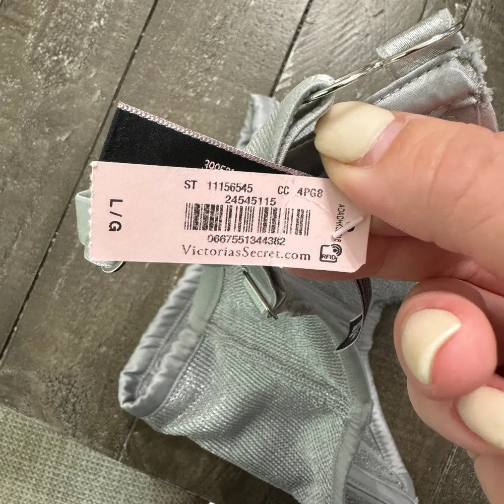 VICTORIAS SECRET NWT Silver Gray Metallic Mesh Bralette Sheer With Boning Size L - Image 7