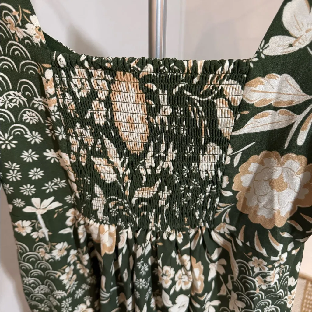 Sugarlips Green Floral Dress with Puff Sleeves size M - Image 4