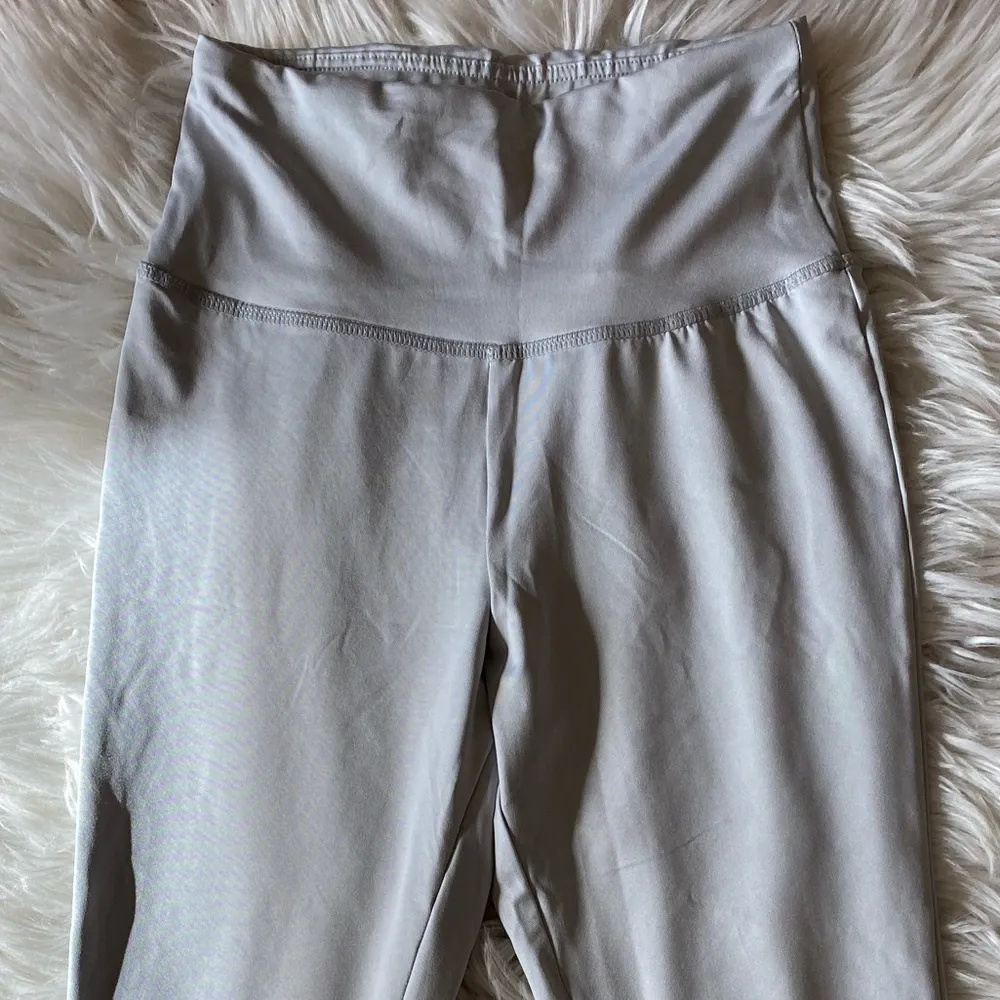 South Beach self-tie high-rise leggings - Image 9