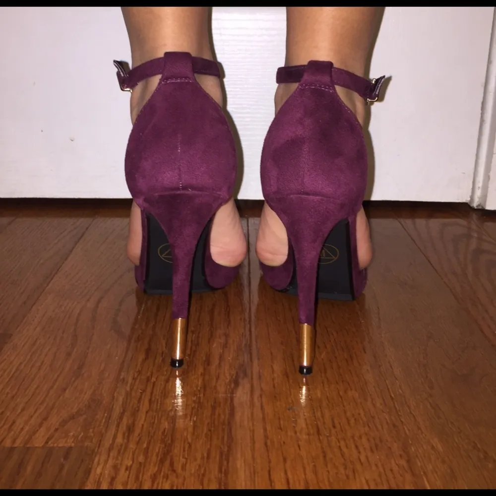 Missguided gold trim barely there heel - Image 2