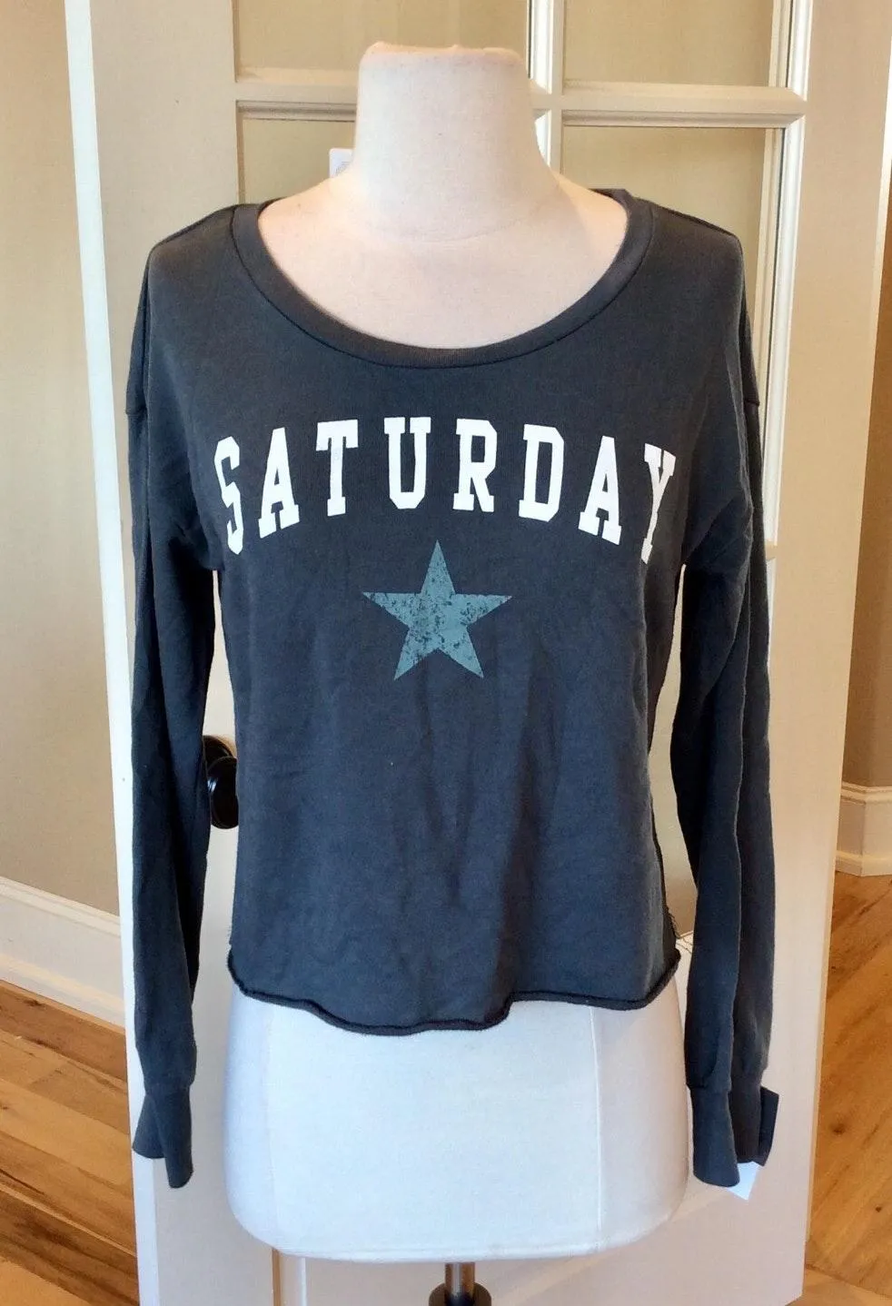 Long Sleeve Crop Top Oversized XS Fits S M Shirt - Image 4