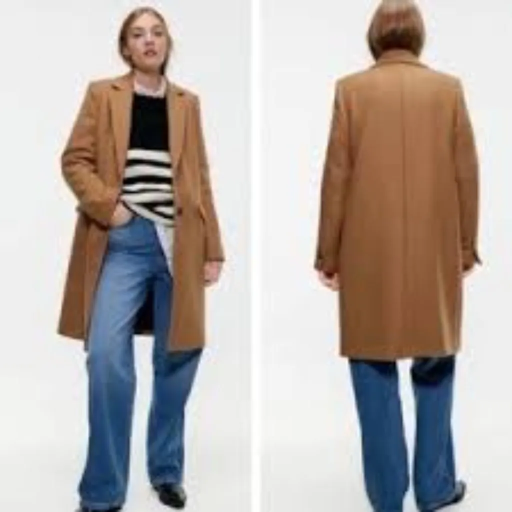 ZARA Woman Masculine Coat  sz Medium - Image 4