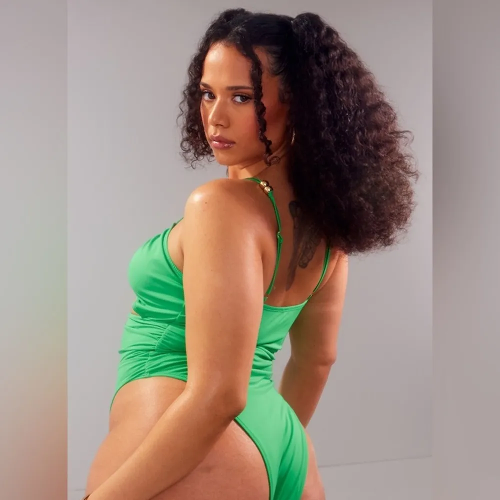 NWT Pretty Little Thing PLT Plus Green Bead Detail Ruched Cut Out Swimsuit 12 - Image 3