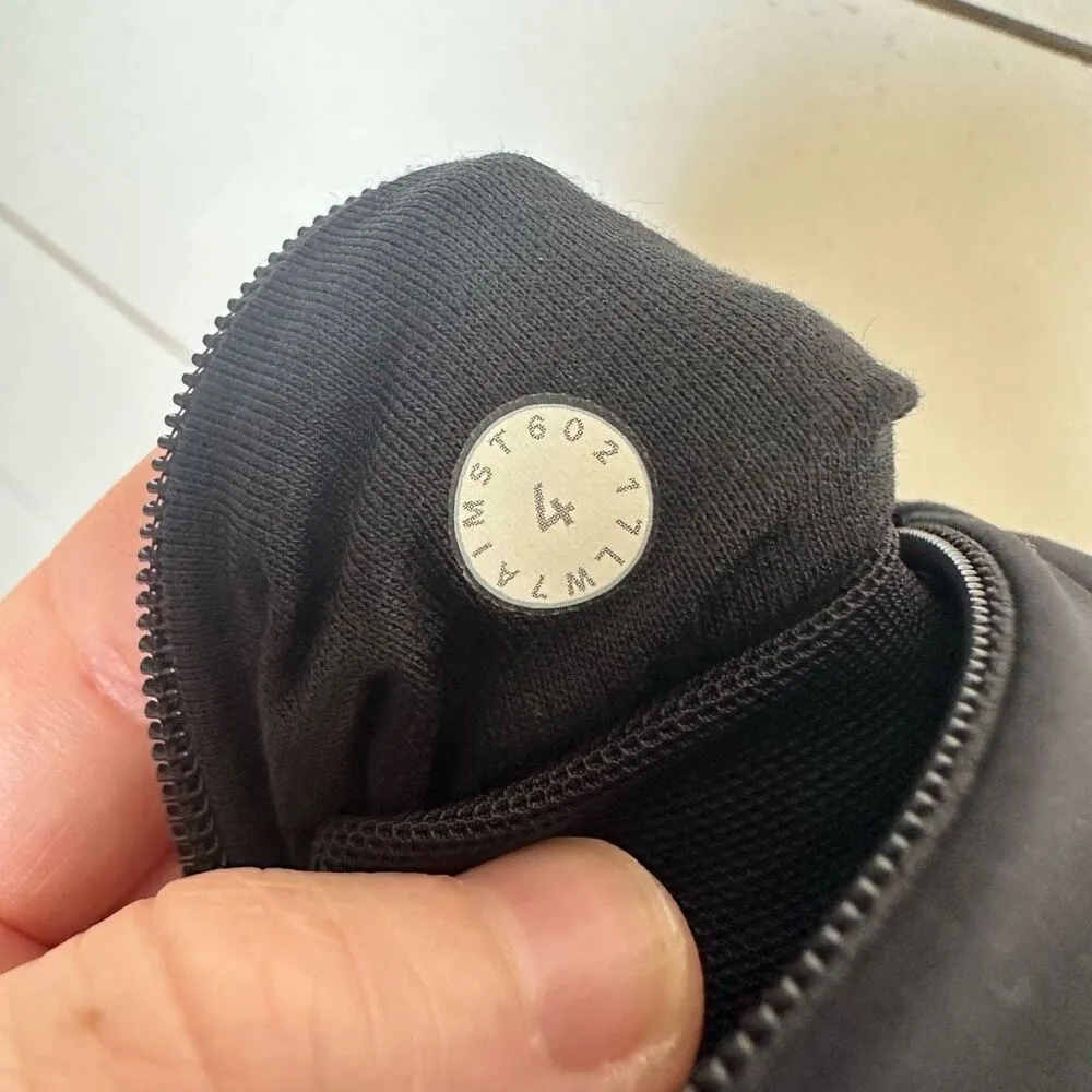 Lululemon Women’s 4 Hotty Hot Short Naked Fractal Alpine Athleisure Athletic - Image 6