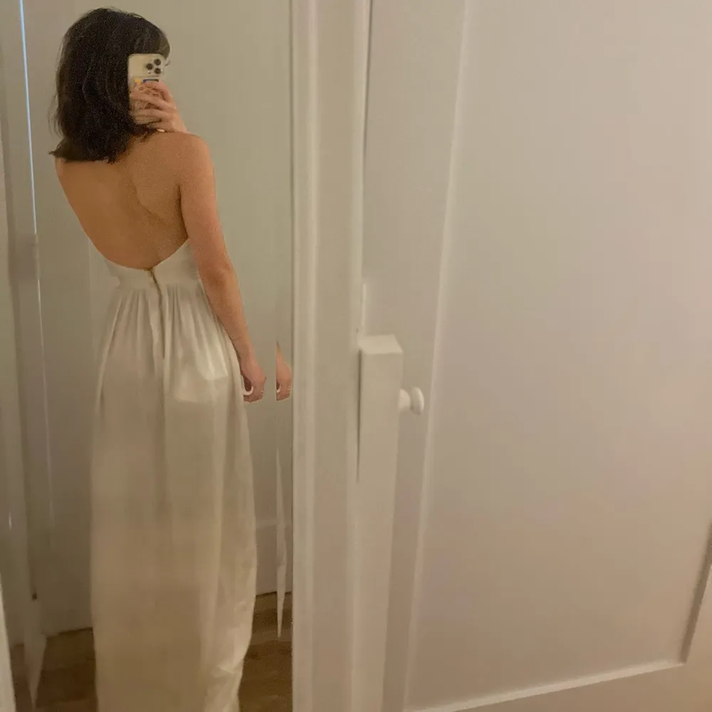 NWT Balmain silk halter backless white maxi dress - Image 4