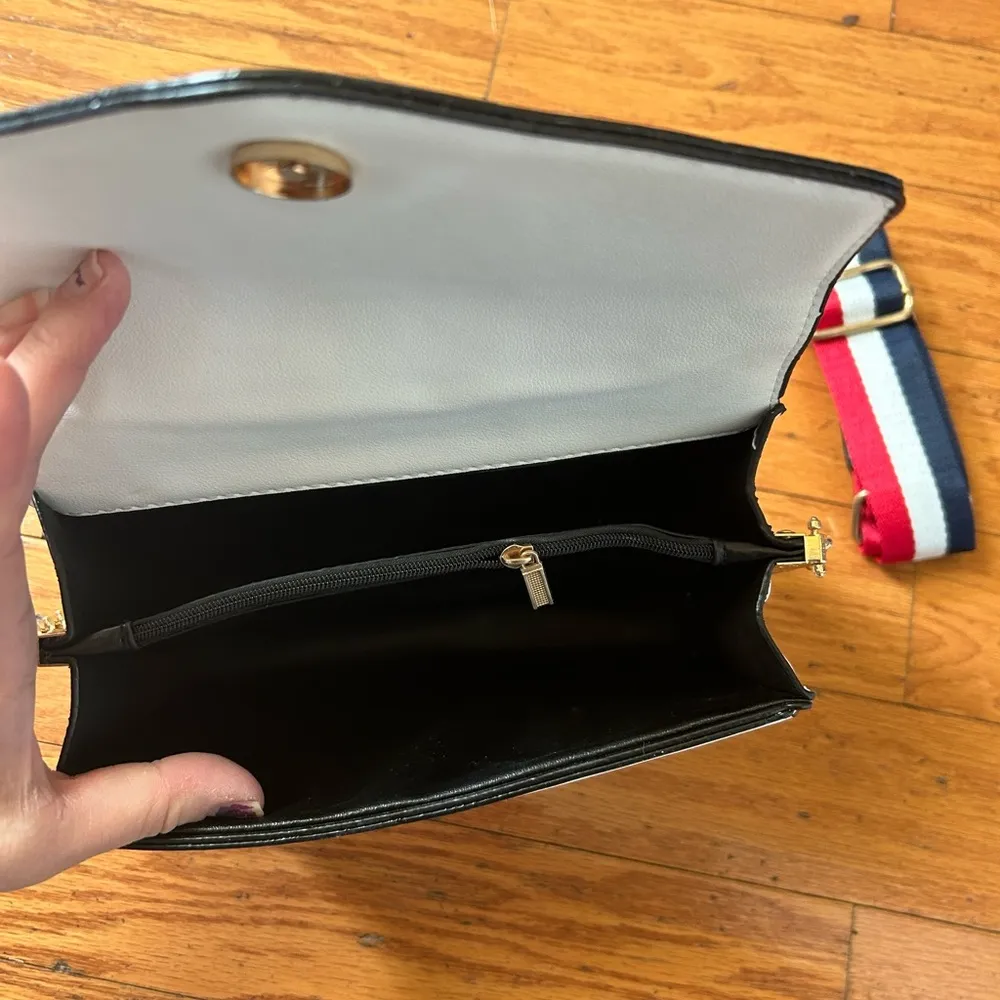 NEW pearl & bee crossbody shoulder bag - Image 4