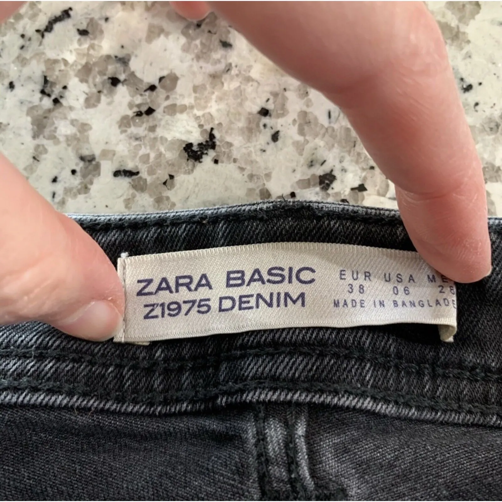 Zara Basic Sz 6 Jeans Skinny Double Raw Released Hem Distressed Faded Black - Image 3