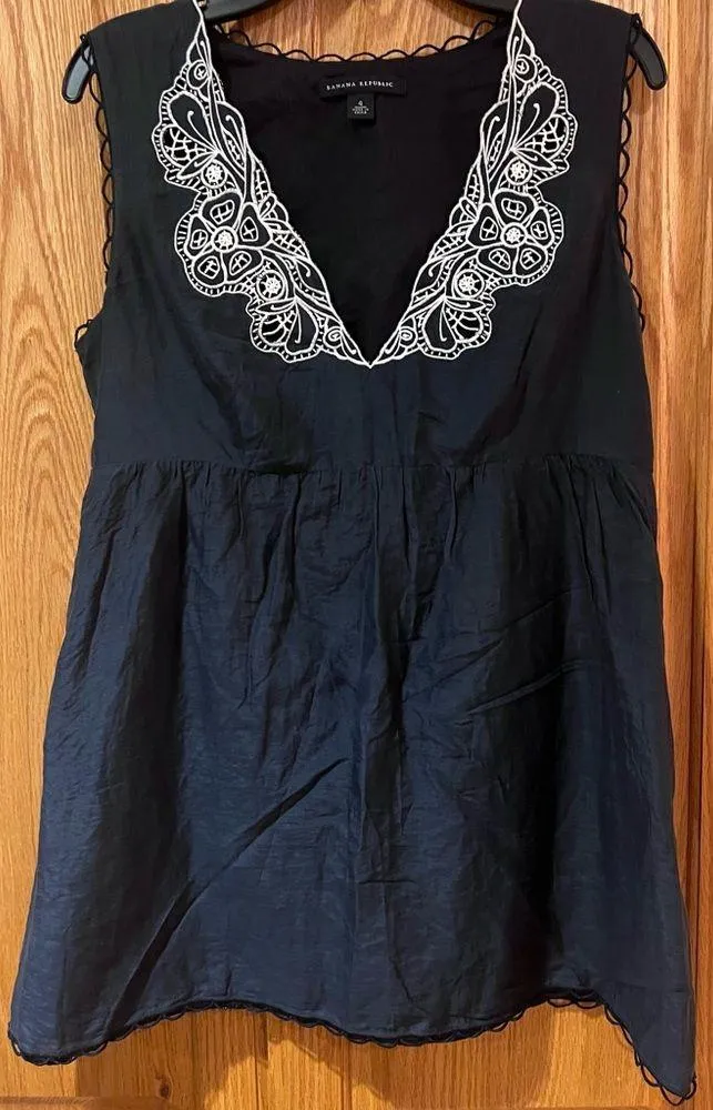 Banana Republic Black Embroidered Sleeveless V-Neck Silk Blouse Tunic Top Size 4 - Image 12