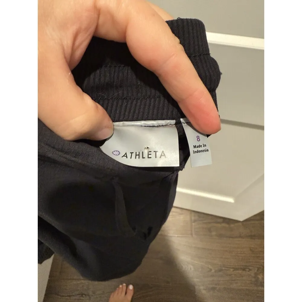 Women’s Athleta Black skirt skort M 8 EUC tennis golf built in shorts - Image 3