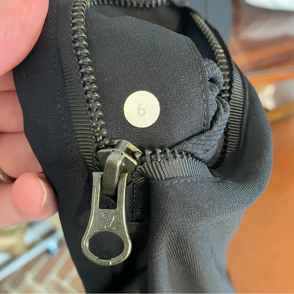 Lululemon "Out and About" Slim leg Pants‎ Size 6 black - Image 7