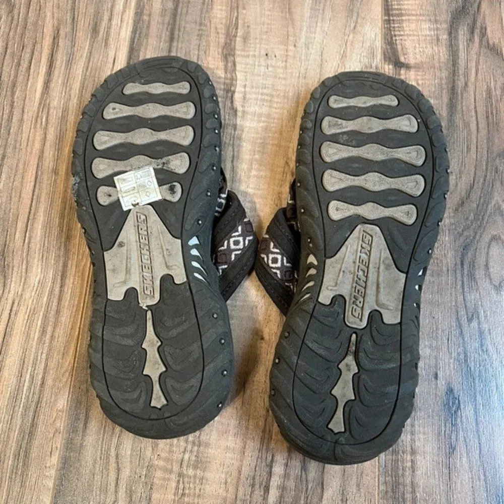 Sketchers size 8 sandals - Image 3