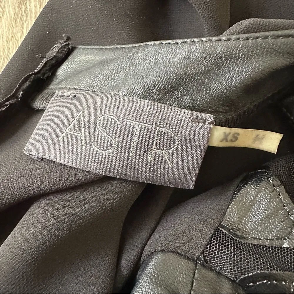 ASTR  sleeveless black tank top with faux leather animal print - Image 6