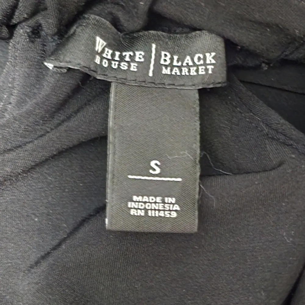 WHBM black/esspresso paisley halter keyhole blouse size small - Image 7