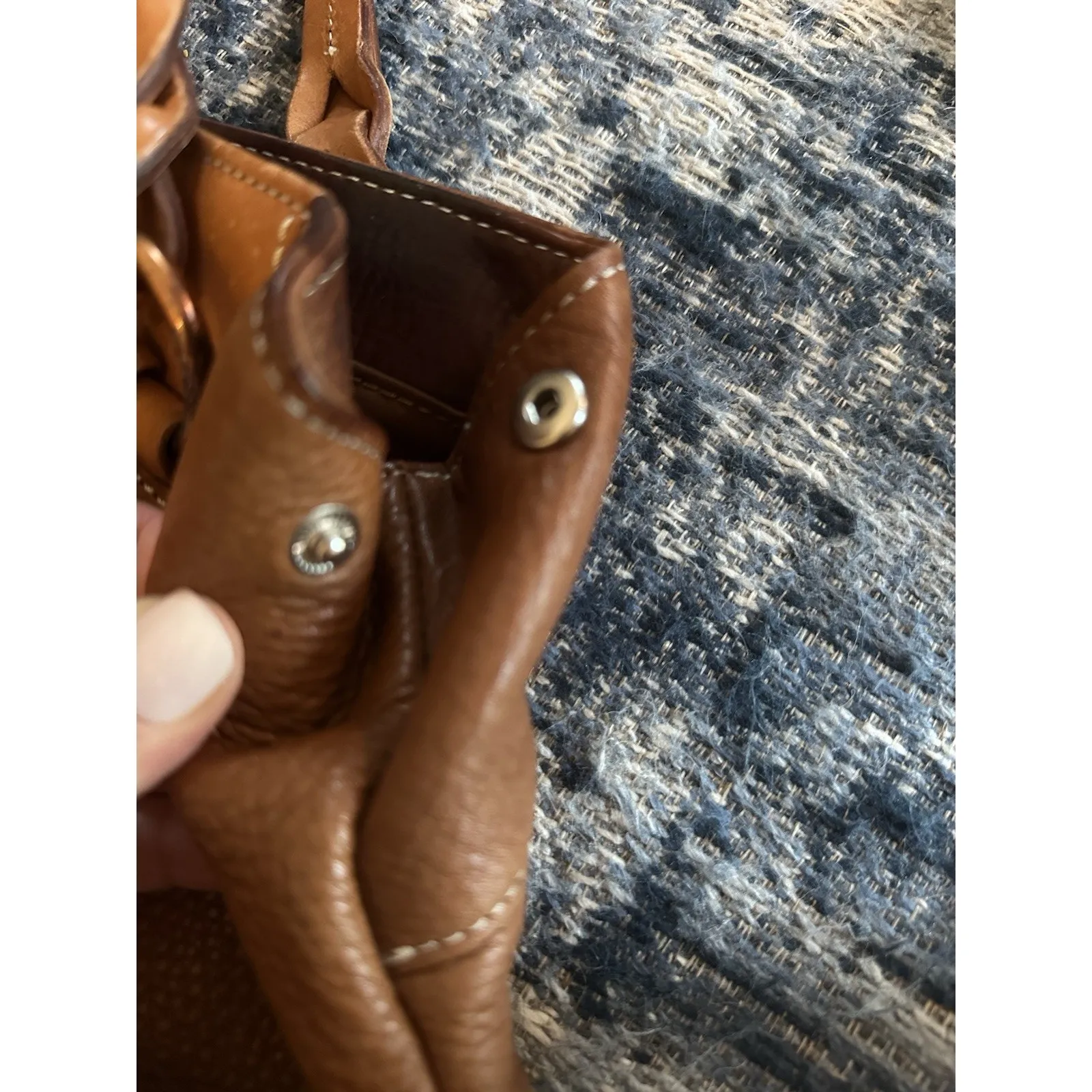 Fossil Purse Brown Leather Silver Key Hardware Zip Close Pockets Braided Handle - Image 2