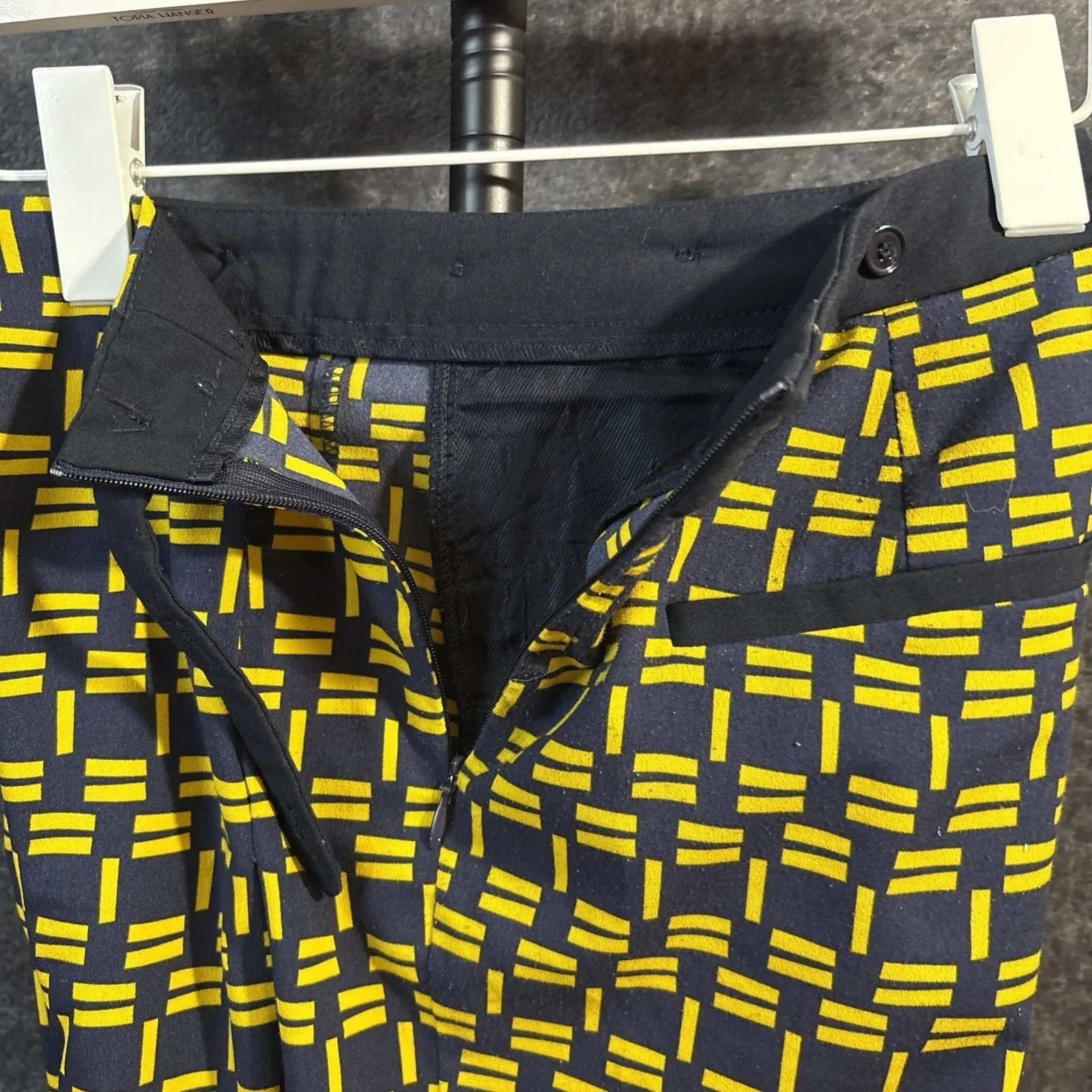 ZARA Navy Blue with Yellow contrasting print crop trousers pants  XS - Image 9