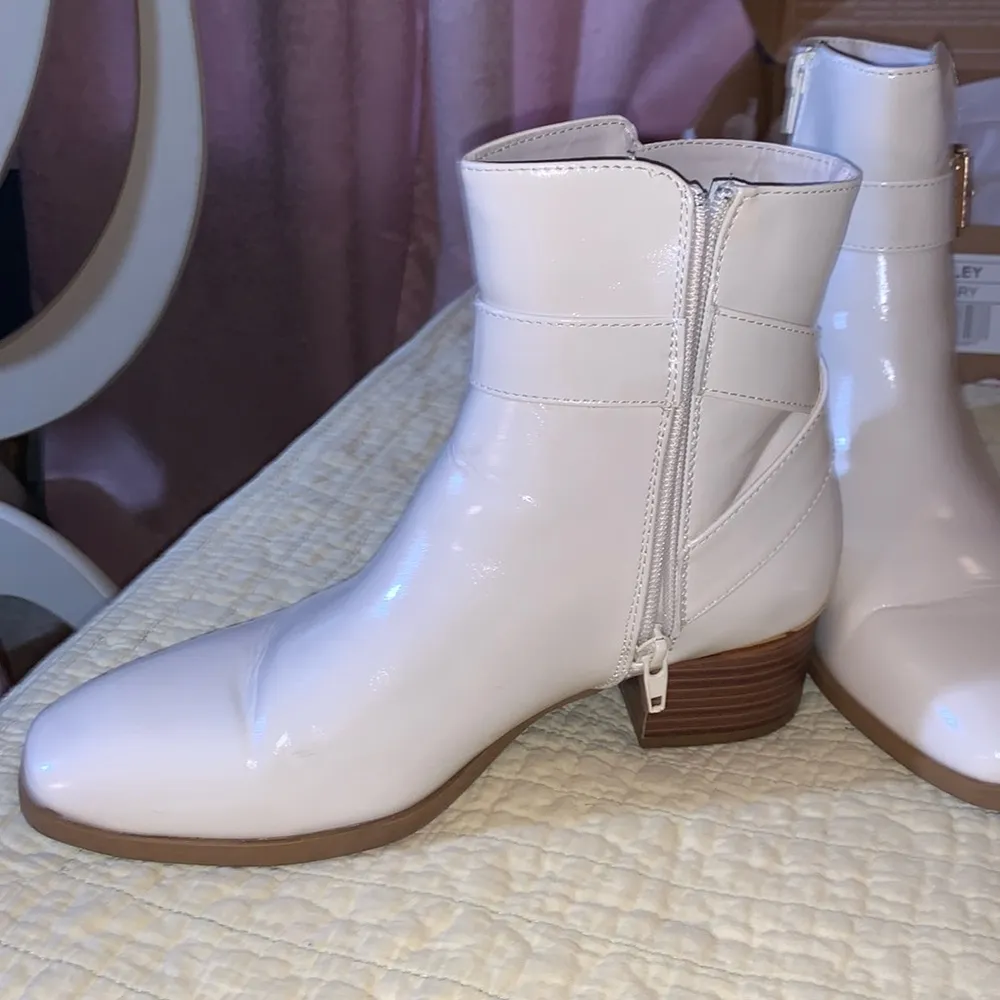 Elley Ivory Ankle Booties Size 7 - Image 6