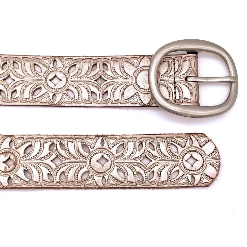 Fossil Vintage Boho Tooled Leather Belt Metallic Rose Gold Western Size Small - Image 4