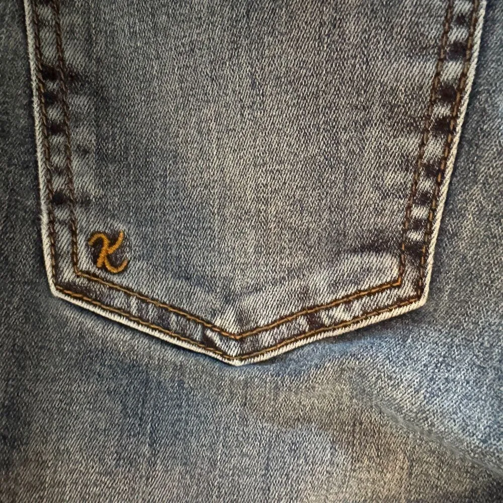 KUT from the Kloth | Catherine Boyfriend Jeans Medium Wash Size 2 Distressed - Image 5