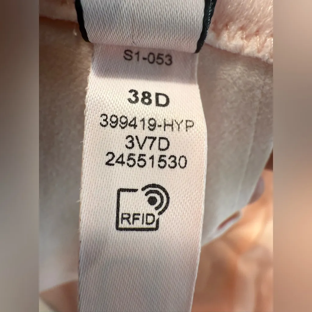 NWOT Victorias Secret- Womens Light Pink Under Wire Bra- Size 38 D - Image 8