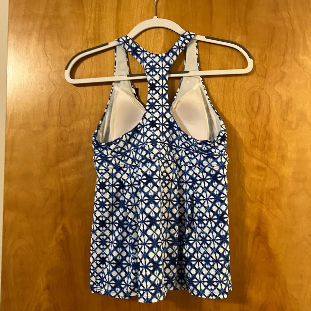 Lands End Women's Blue White Batik Print Halter Tankini Swim Top NWT Size 6 - Image 4