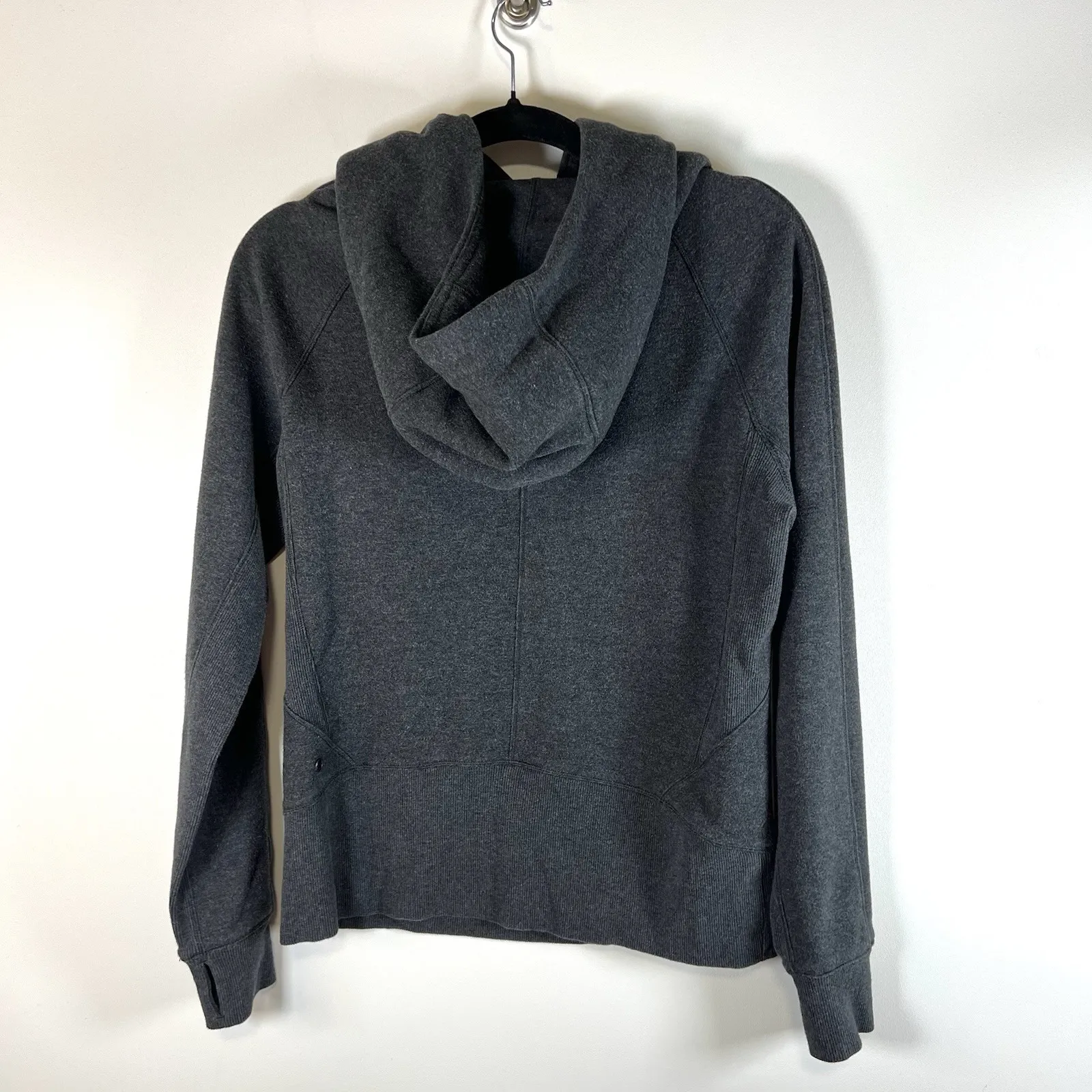 Lululemon‎ Hoodie Womens Size 8 Grey Heavy Sweater Pullover Pockets Performance - Image 5
