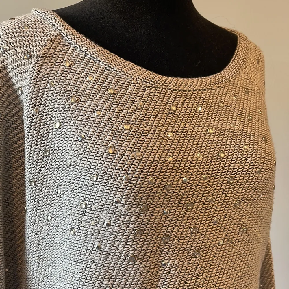 Sparkly grey casual sweater medium fit very comfy Gray - Image 2