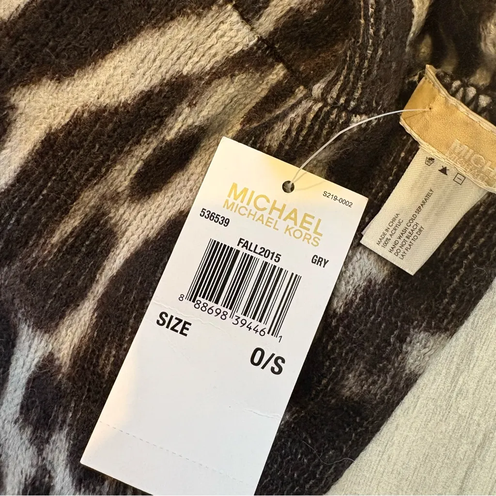 NWT, MICHAEL Michael Kors 'Rochelle' Animal Print Infinity Scarf - Image 10
