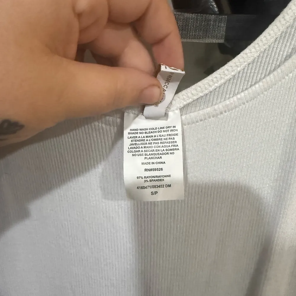 BECCA White Maxi Dress with Elegant Flow size small - Image 4