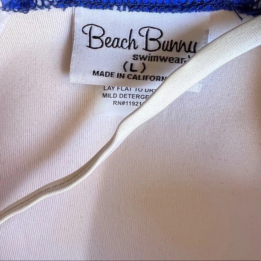 Beach Bunny  Haute Dot Padded Bikini Top - Image 5