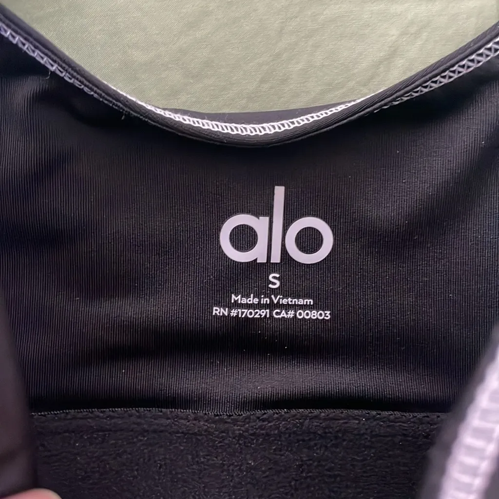 Black Alo Airlift Redefine Bra size Small - Image 8