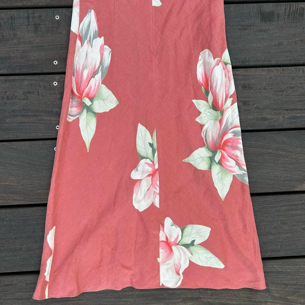 Banana Republic Linen Dress Salmon Pink w/ White Floral Design V-Neck Tank Dress - Image 7