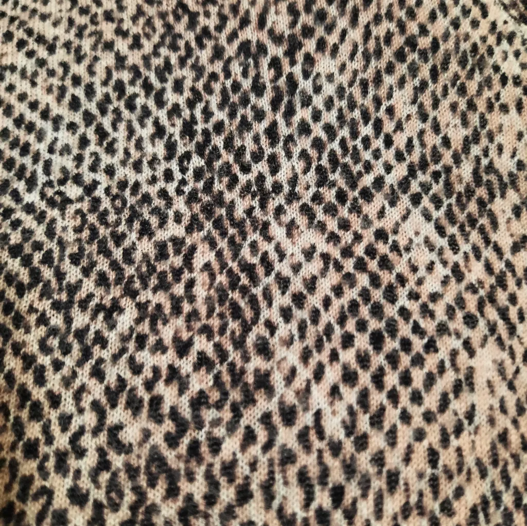 Ann Taylor Snake Print Cardigan Size Small - Image 3