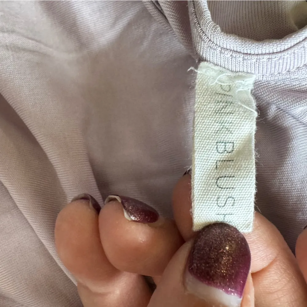 Women’s Lilac Purple Fluttersleeve Keyhole Maternity Shirt size Large - Image 7