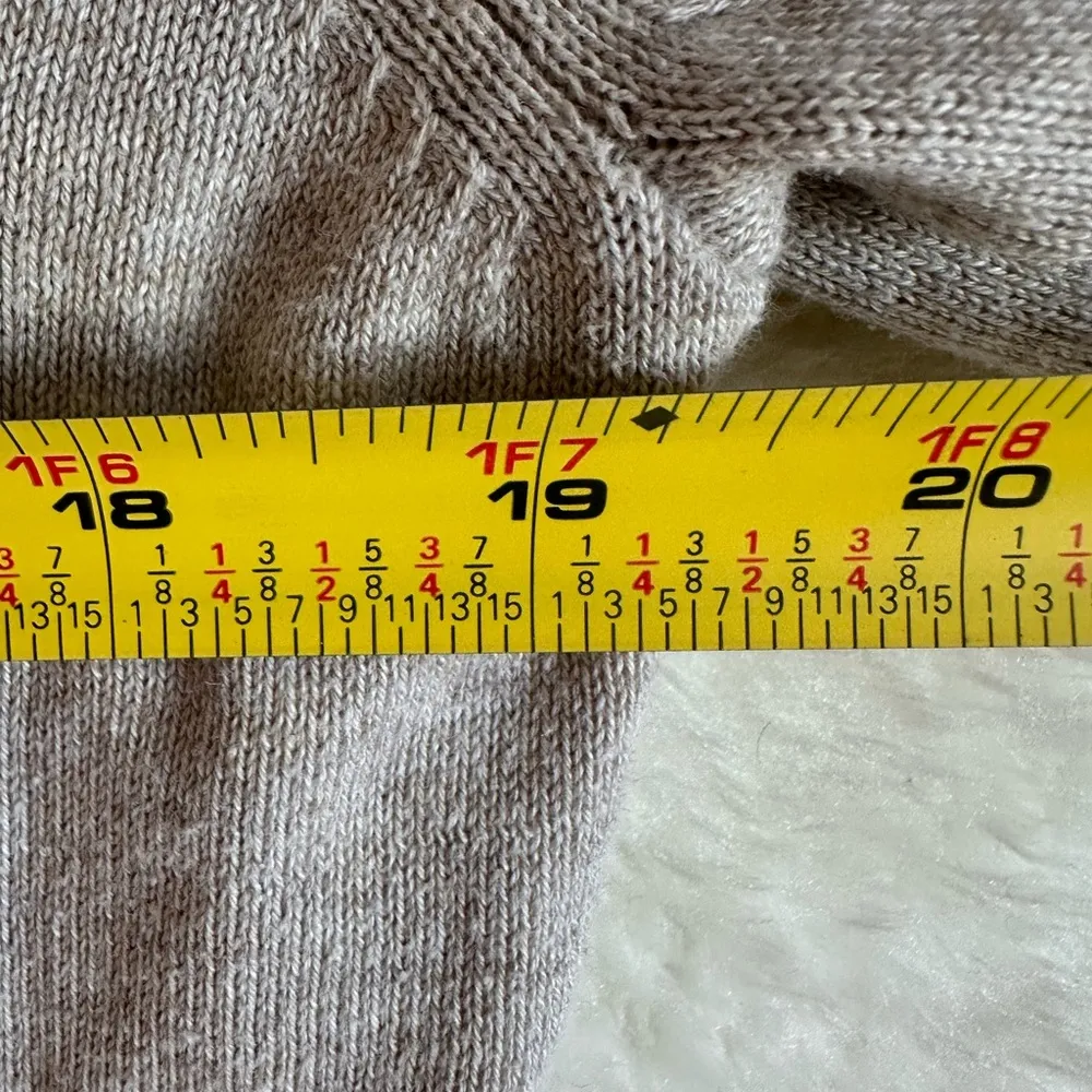 ESPRIT long sleeve v neck sweater size large (estimated) - Image 4