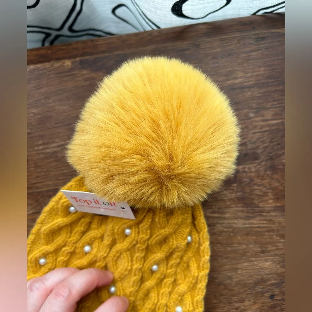 Top it Off lumi Beanie Hat Yellow - Image 8