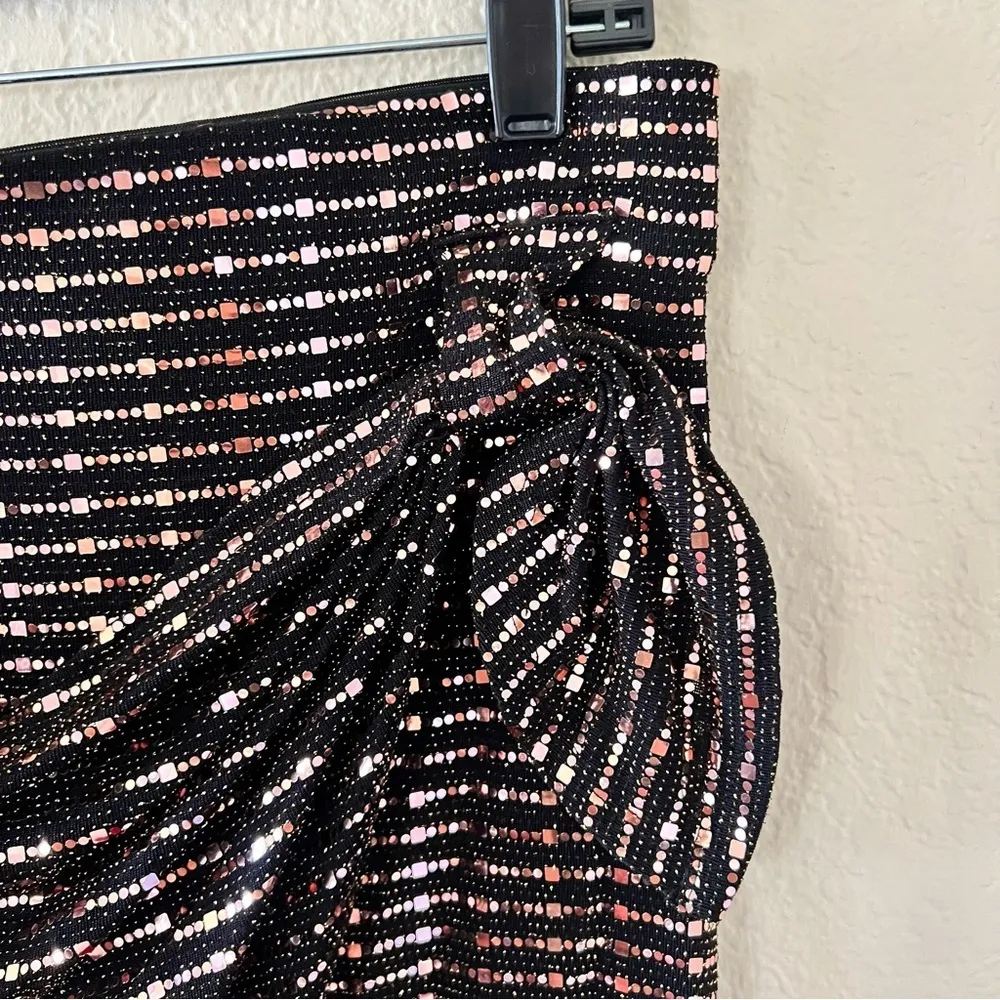 Bold Elements  Wrap Sequins skirt Size Large - Image 8