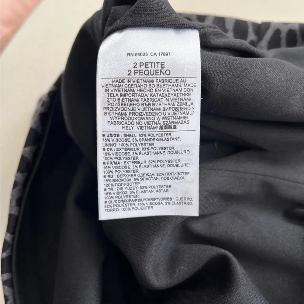 Black and gray animal print skirt - Image 4