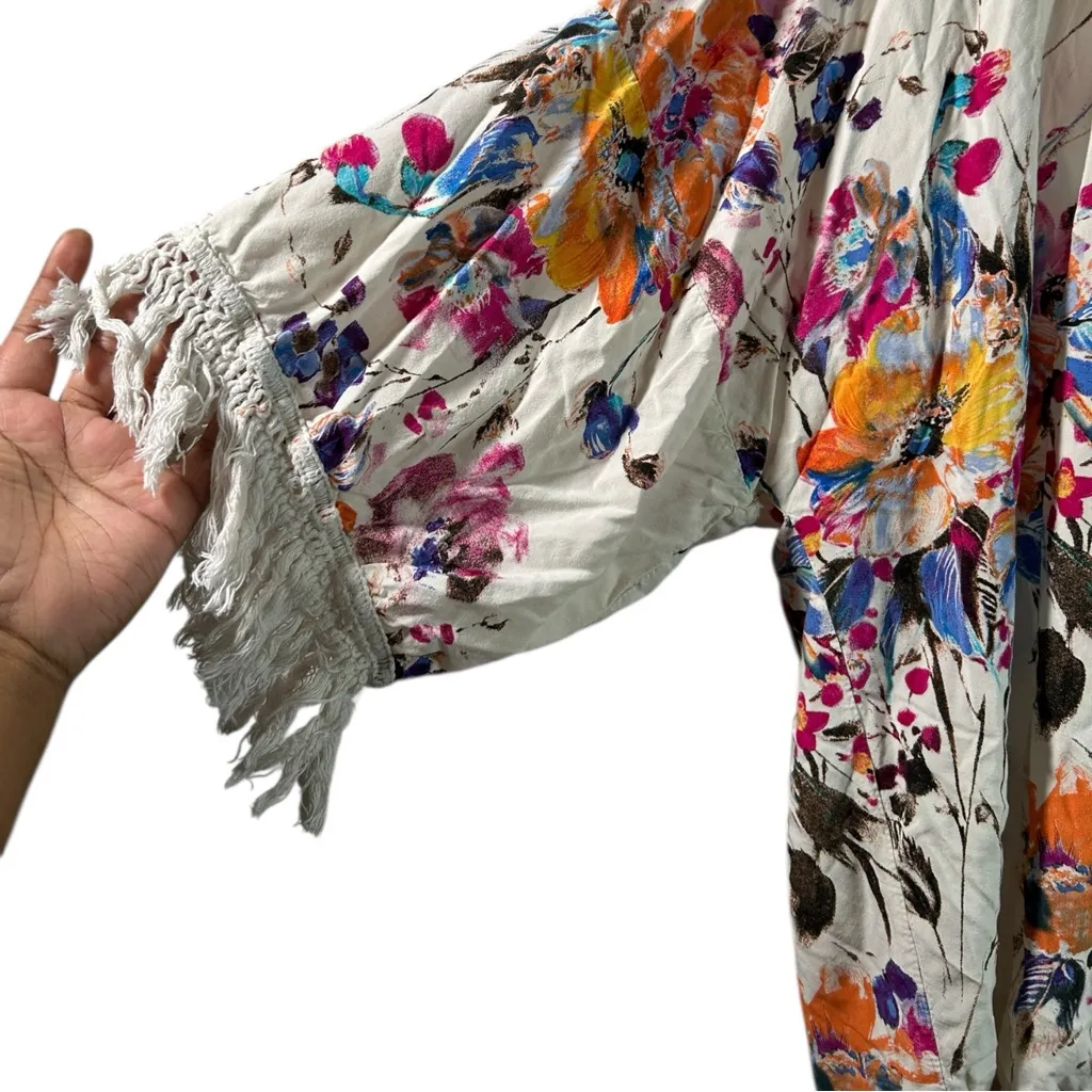 Kitschy Wearable Art Paint Splatter Colorful Umgee Women’s Floral Fringe Kimono - Image 7