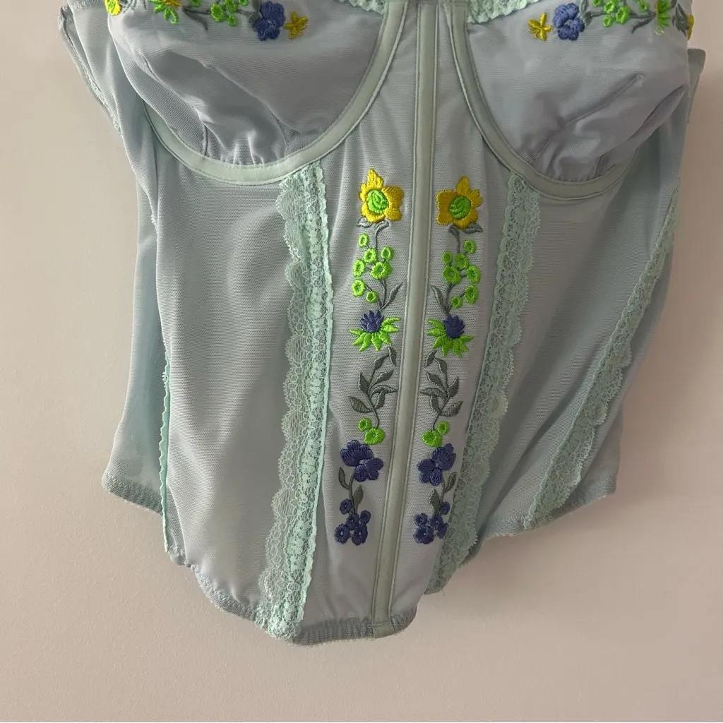 NWT Urban Outfitters Out From Under Divine Modern Love Embroidered Corset - Image 4