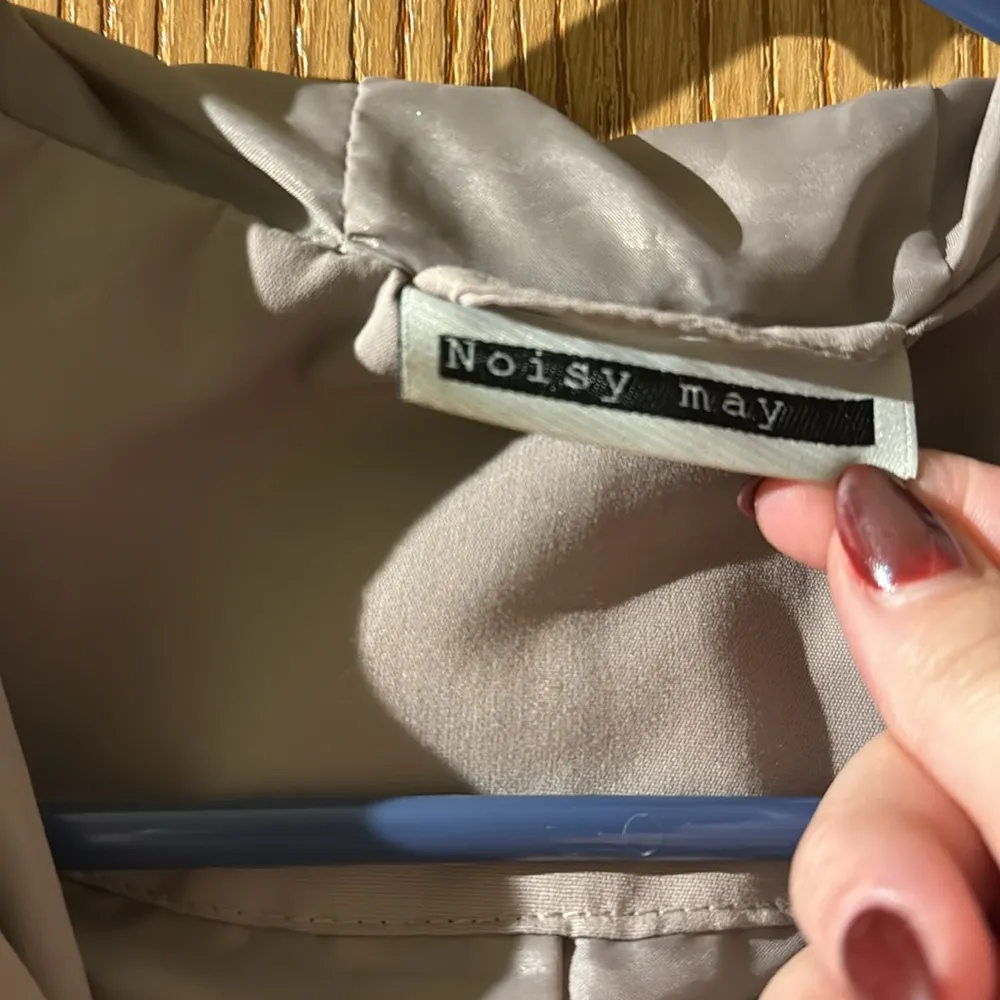 EUC lightweight utility trench coat - Image 4