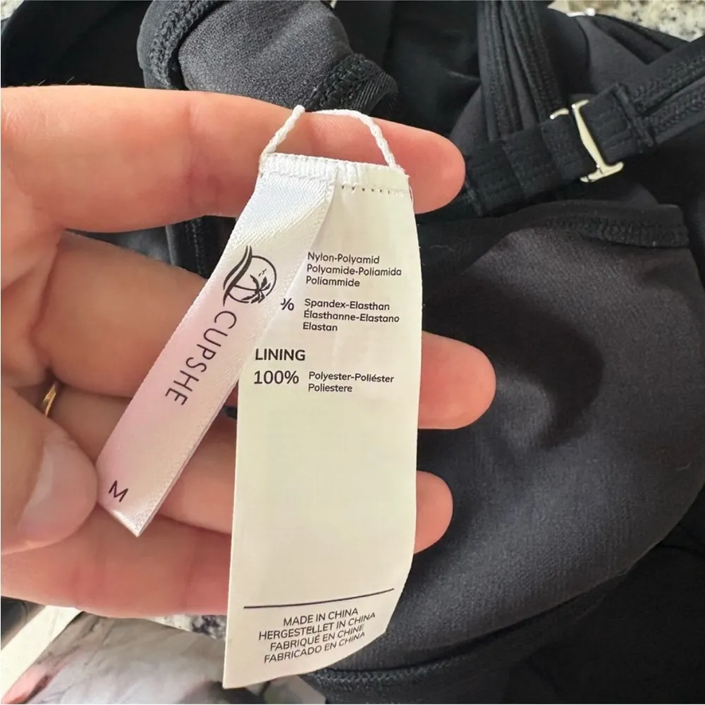 Cupshe Black Scalloped V-Neck High-Waisted Bikini New With Tags. - Image 8