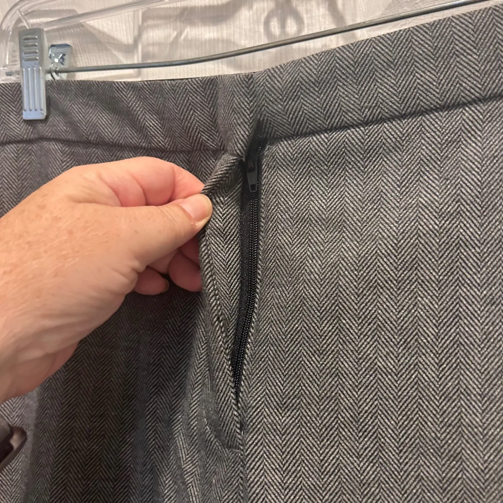 Zara B‎ Gray Herringbone Ankle Dress Pants Women's XL Career Professional - Image 4