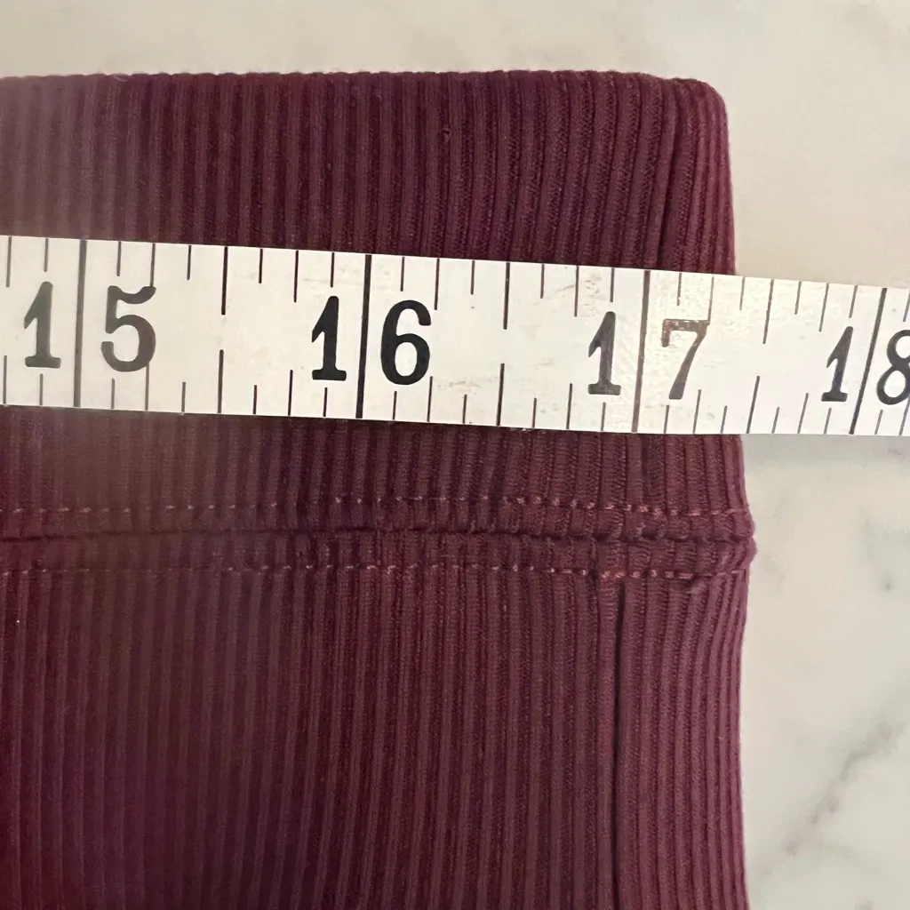 New T By Talbots Activewear Pants Women’s Burgundy Large Pull On Crop Stretch - Image 4