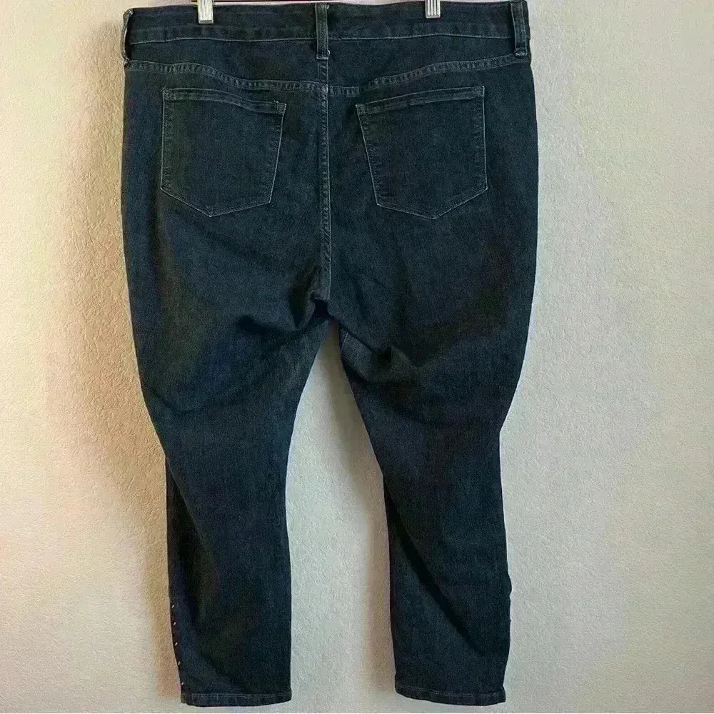 Torrid Denim Women’s Jeans w/Leg Side Zippers and Stud Design Size‎ 14 - Image 2
