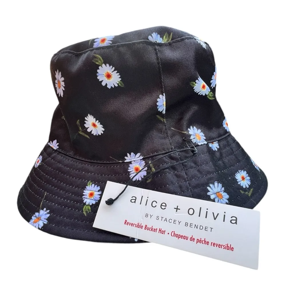 Alice + Olivia Reversible Bucket Hat Black, White with Daisy’s NWT - Image 11