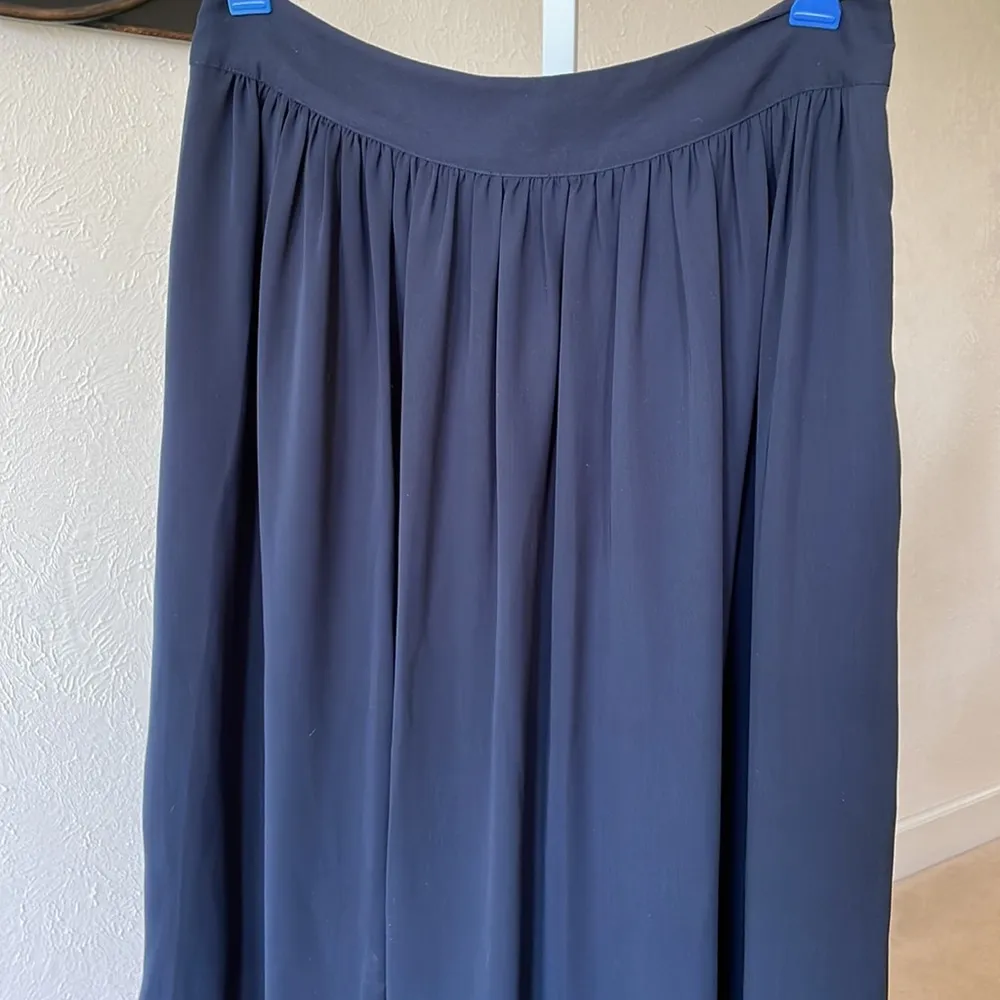 Banana Republic beautiful dark navy chiffon maxi skirt - Image 2