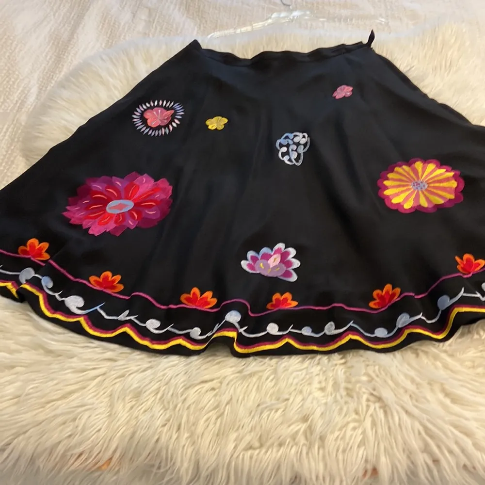 Neiman Marcus Skirt 100% silk excellent condition long 30” - Image 13