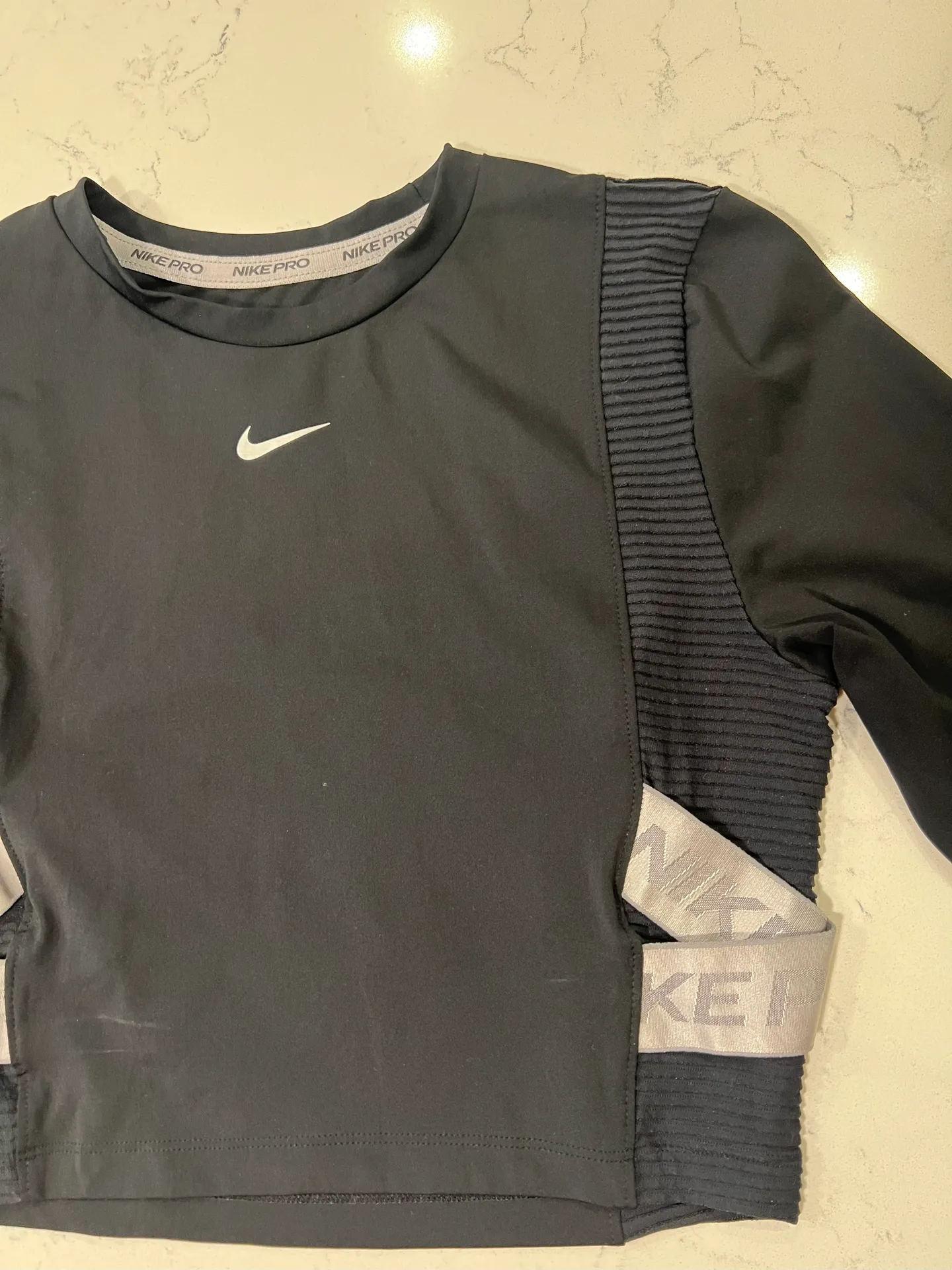 Nike Cropped Long Sleeve - Image 2
